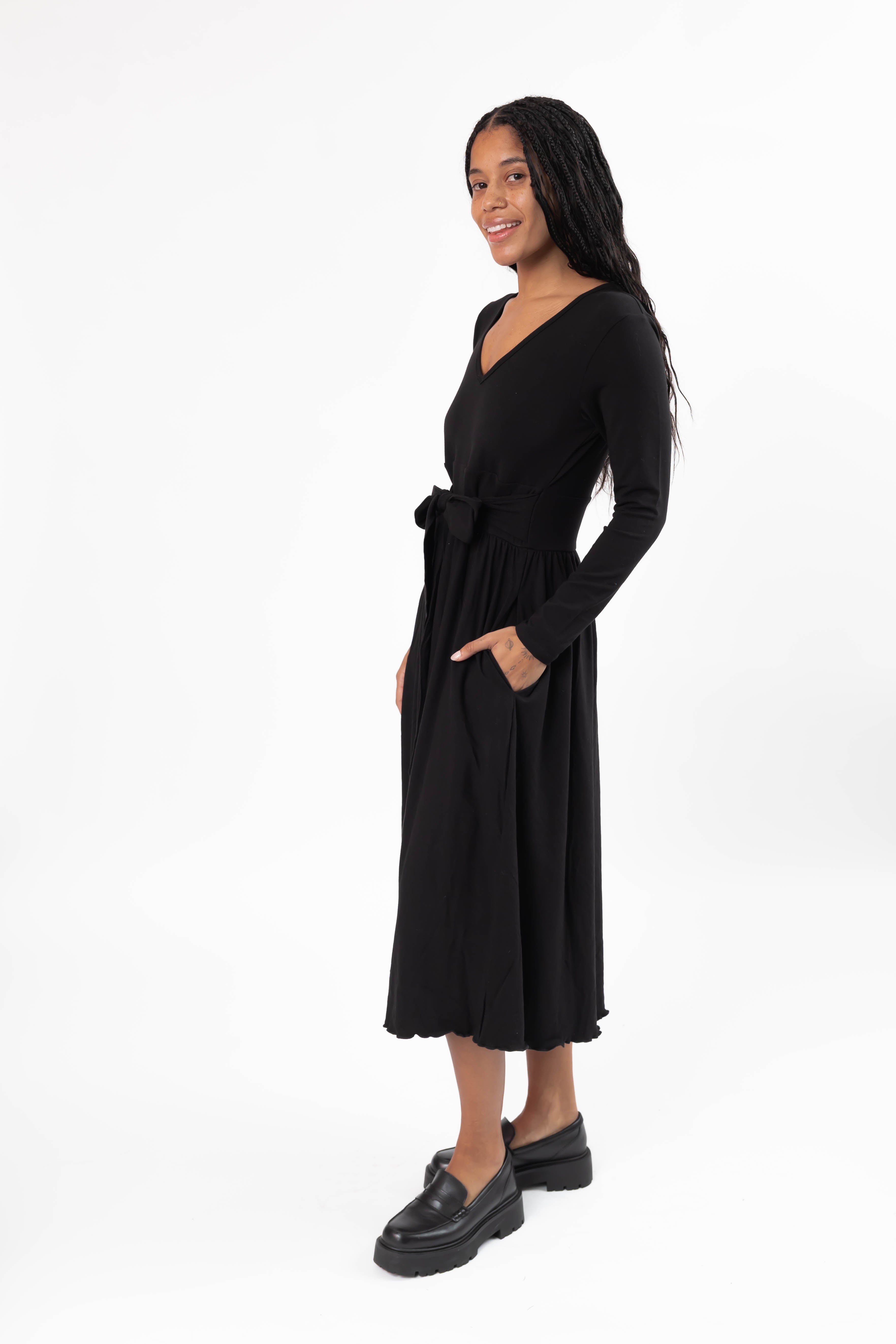Leah Midi Dress in Midnight Black