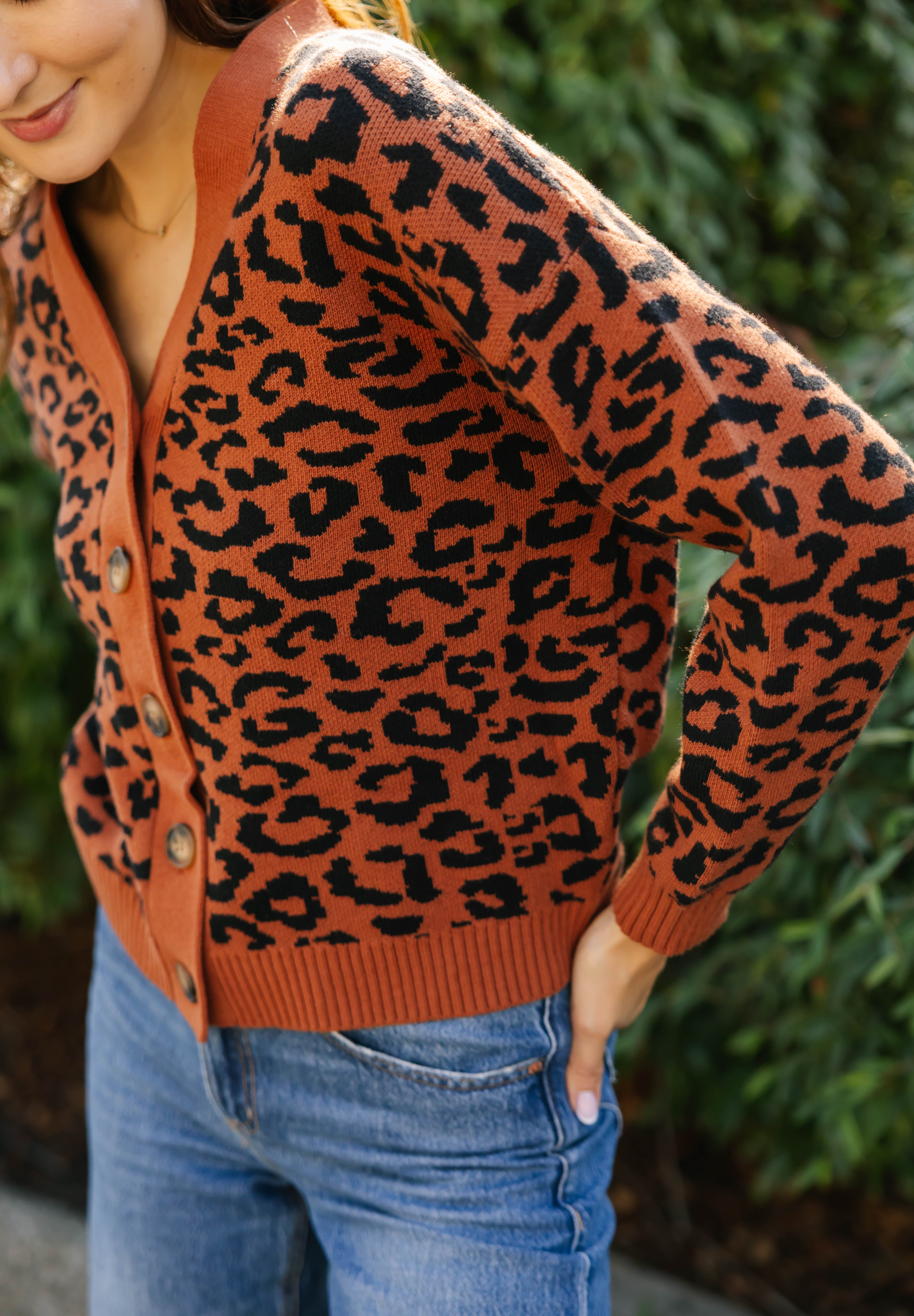 Leopard Cardigan in Rust Brown/Midnight Black