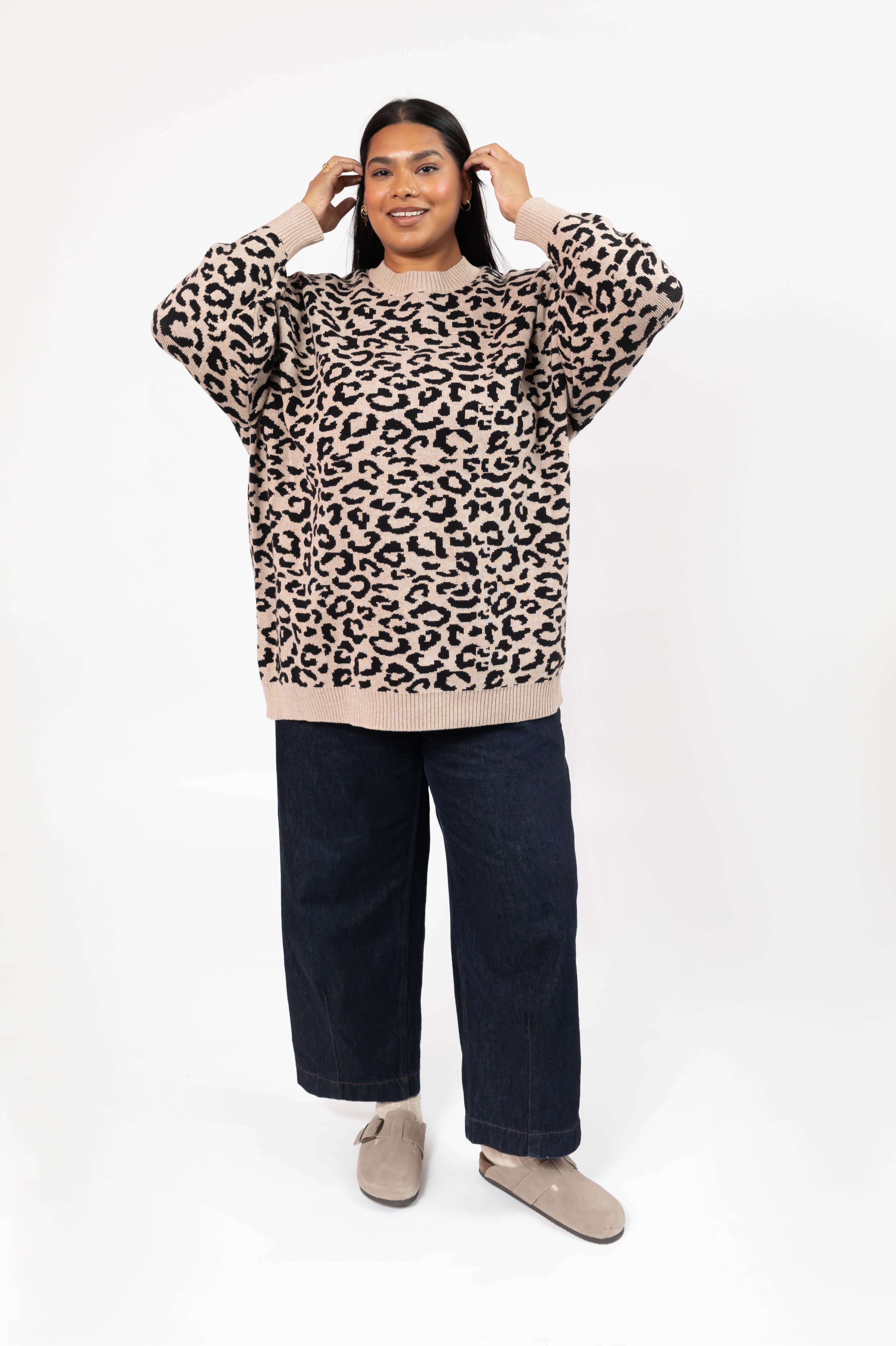 Leopard Long Sweater in Taupe/Midnight Black