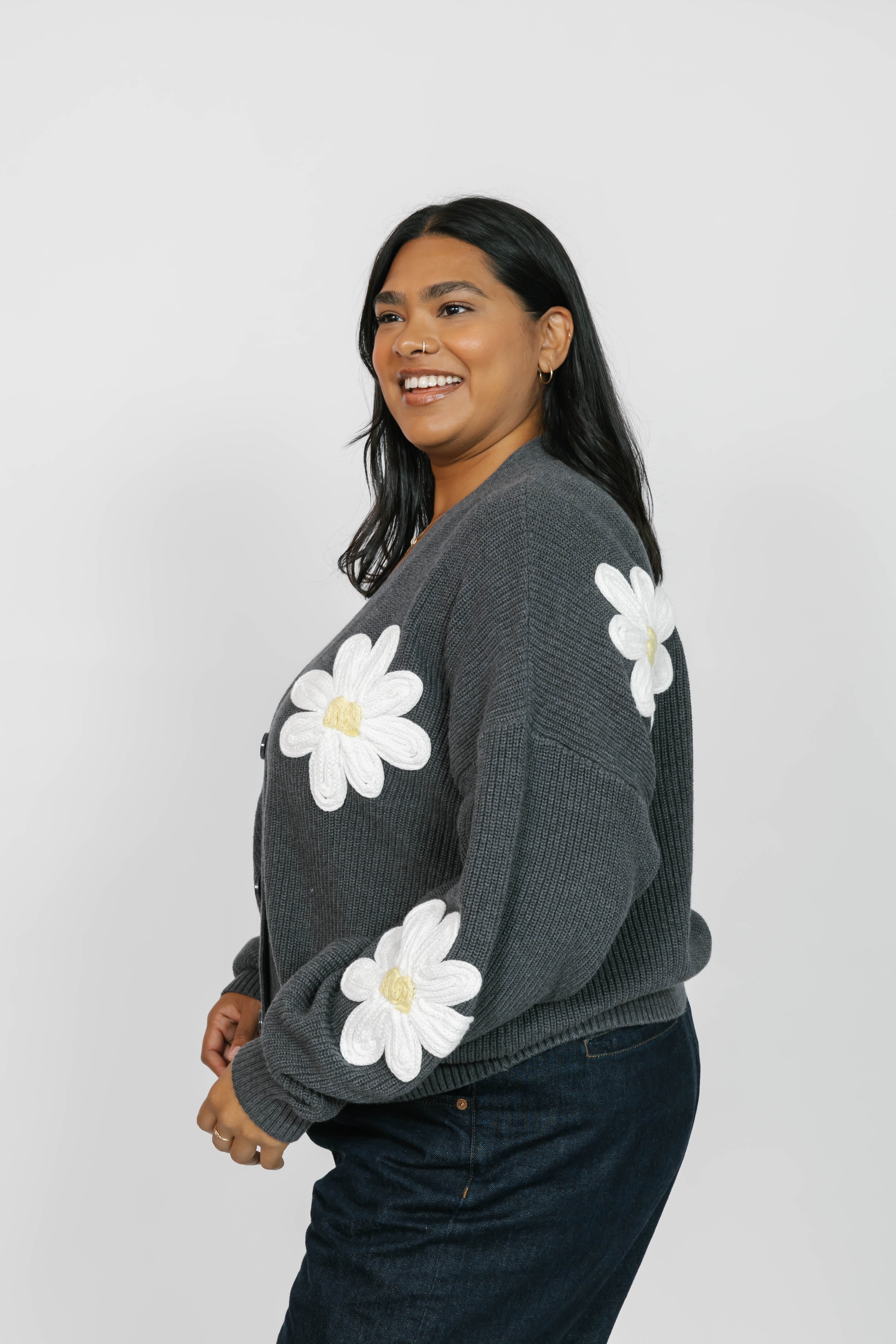 Nora Daisy Cardigan in Dark Grey/Ivory