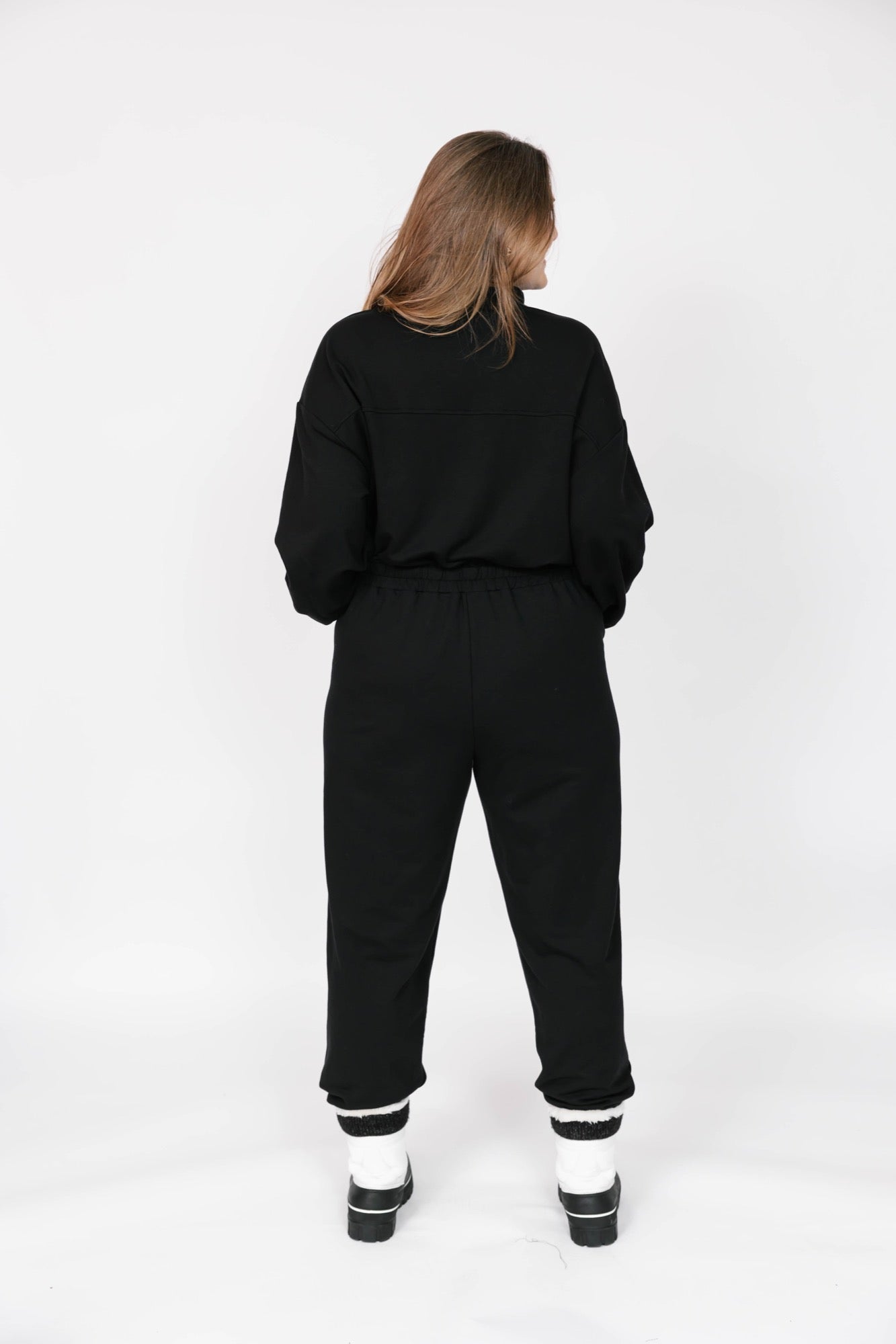 Sadi Sweatfleece Romper in Midnight Black