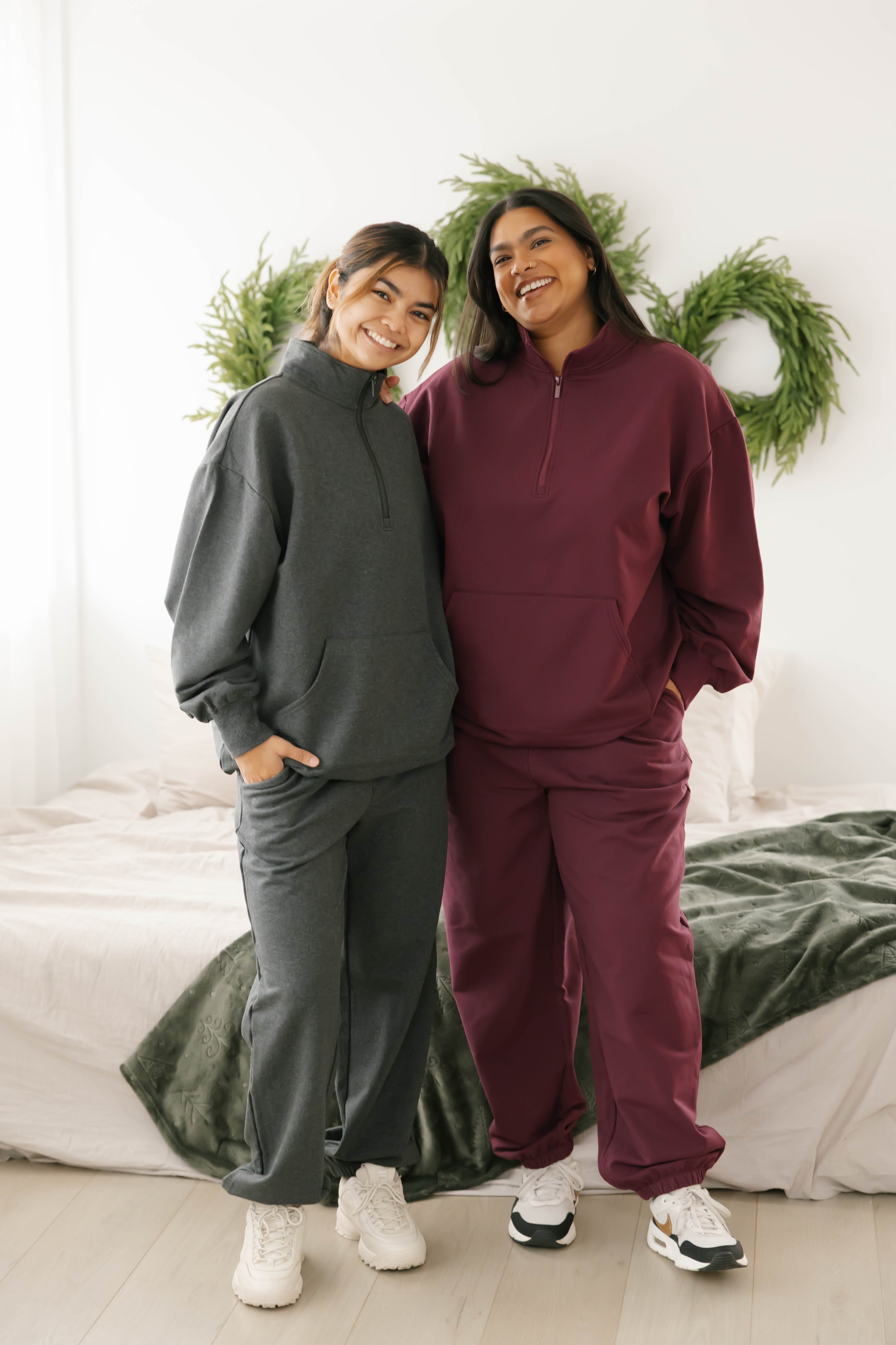 Sara Sweatfleece Jogger in Heather Charcoal