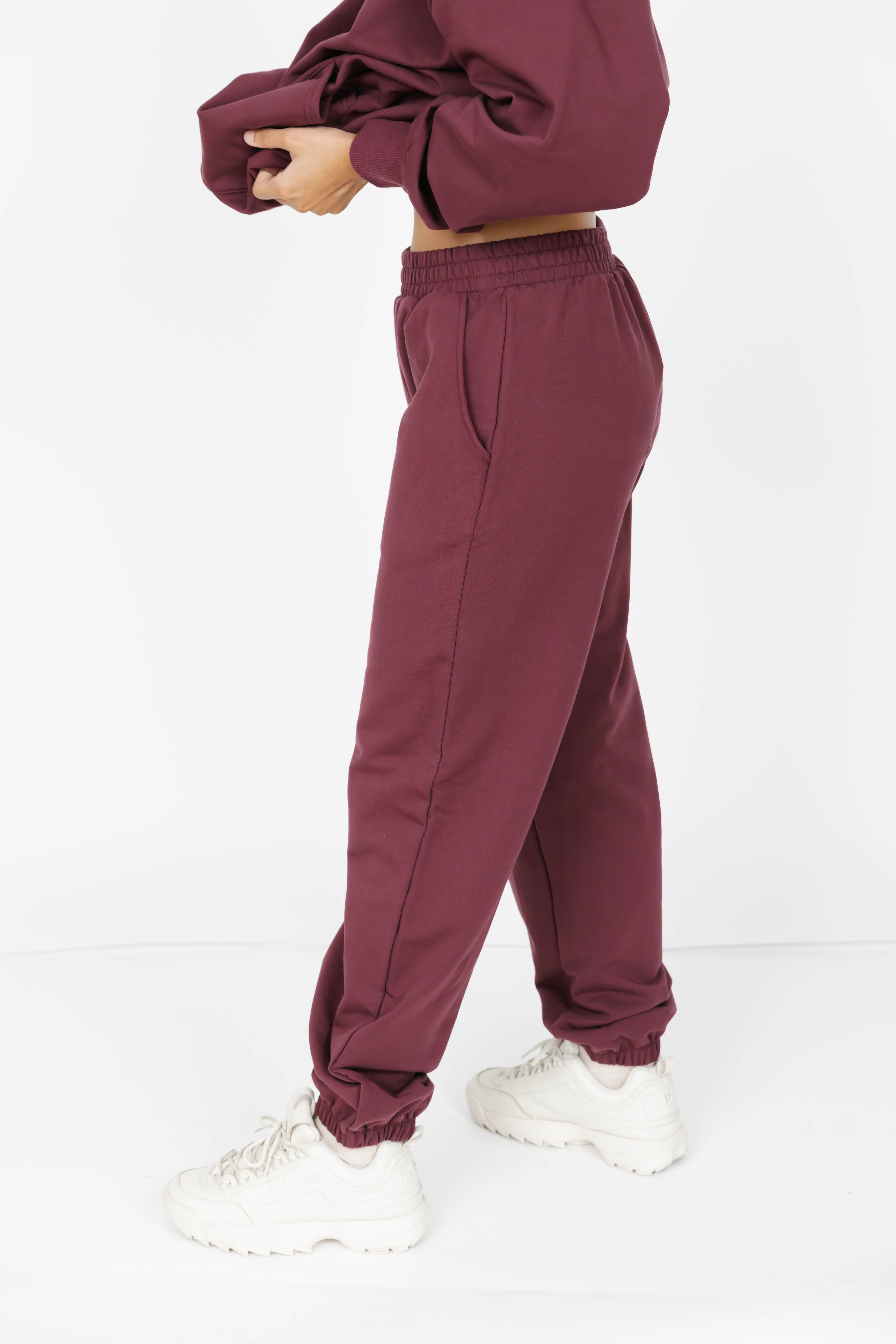 Sara Sweatfleece Jogger in Maroon