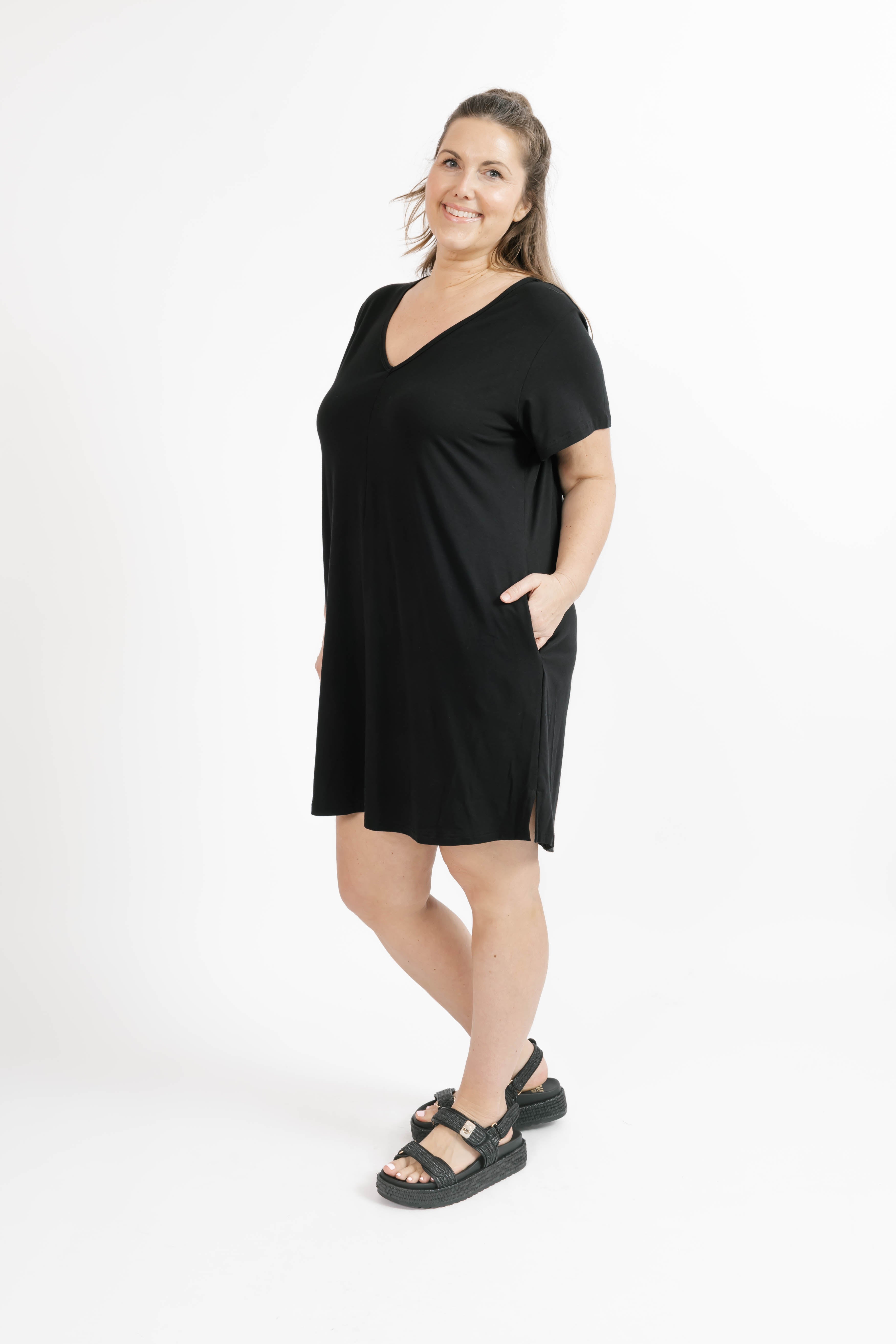 Sunday Shorty Dress in Midnight Black – Smash + Tess