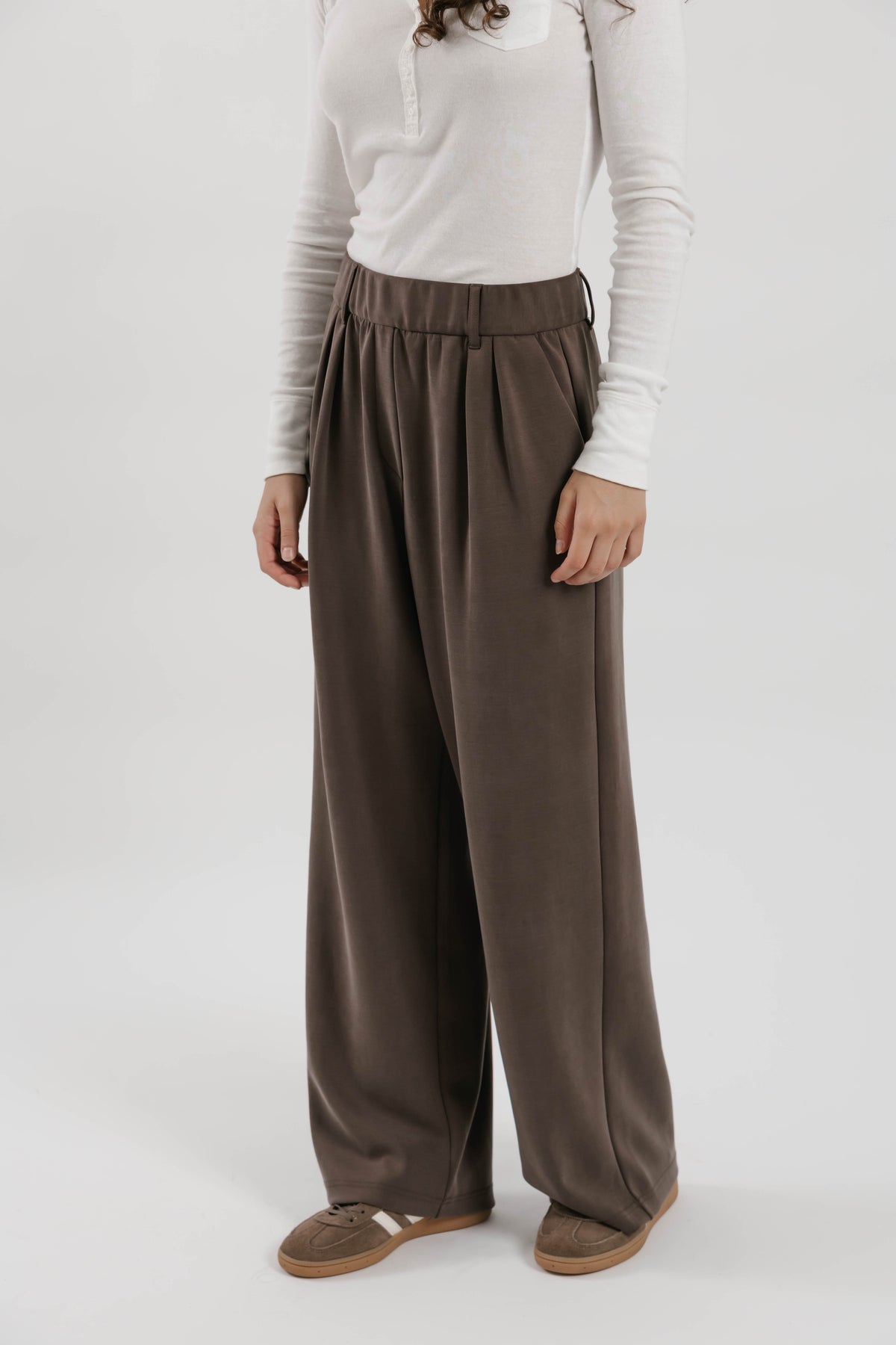 Halle Microscuba Pants in Coffee Bean