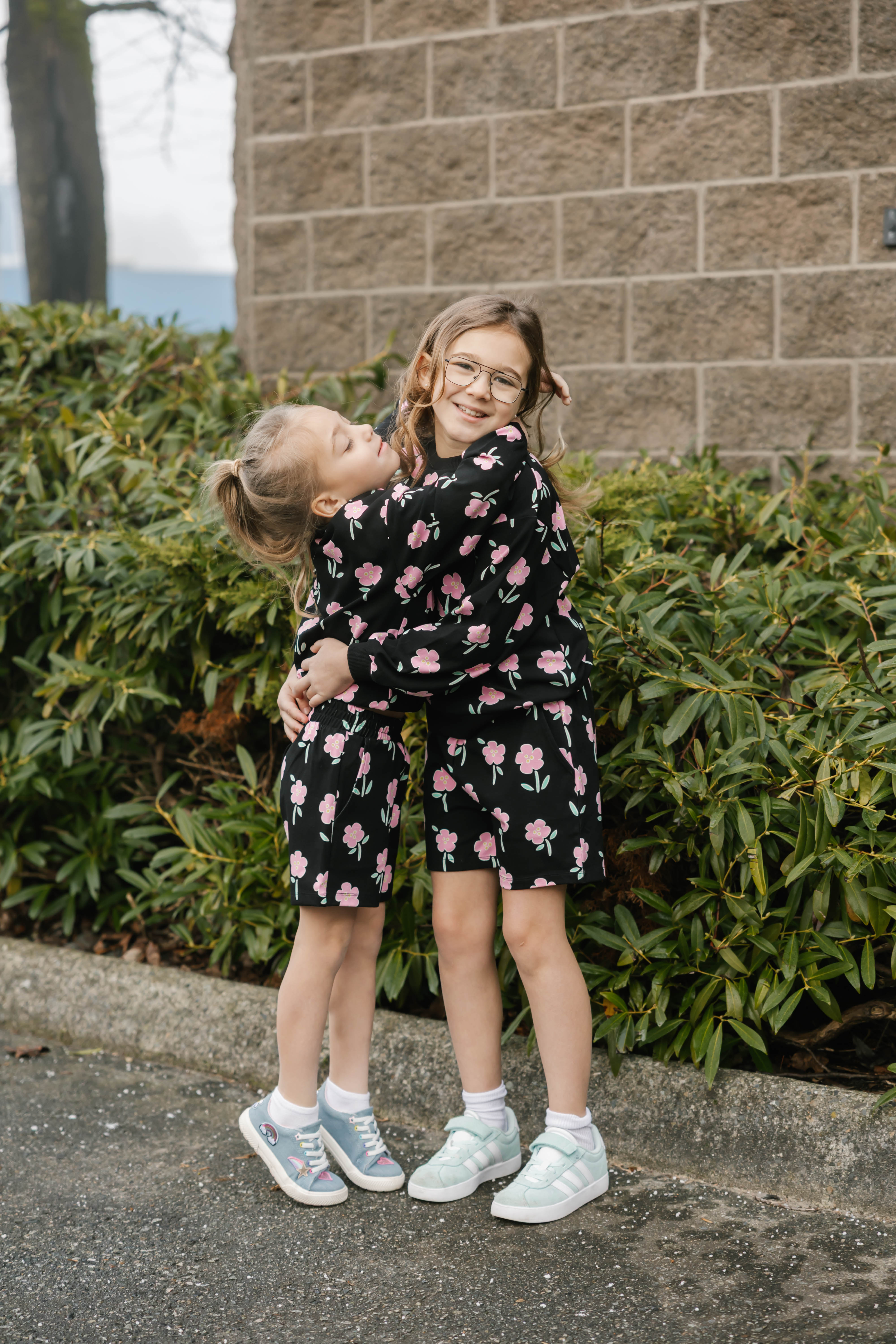 Kids Fresh Floral Hang Out Crew in Black Floral