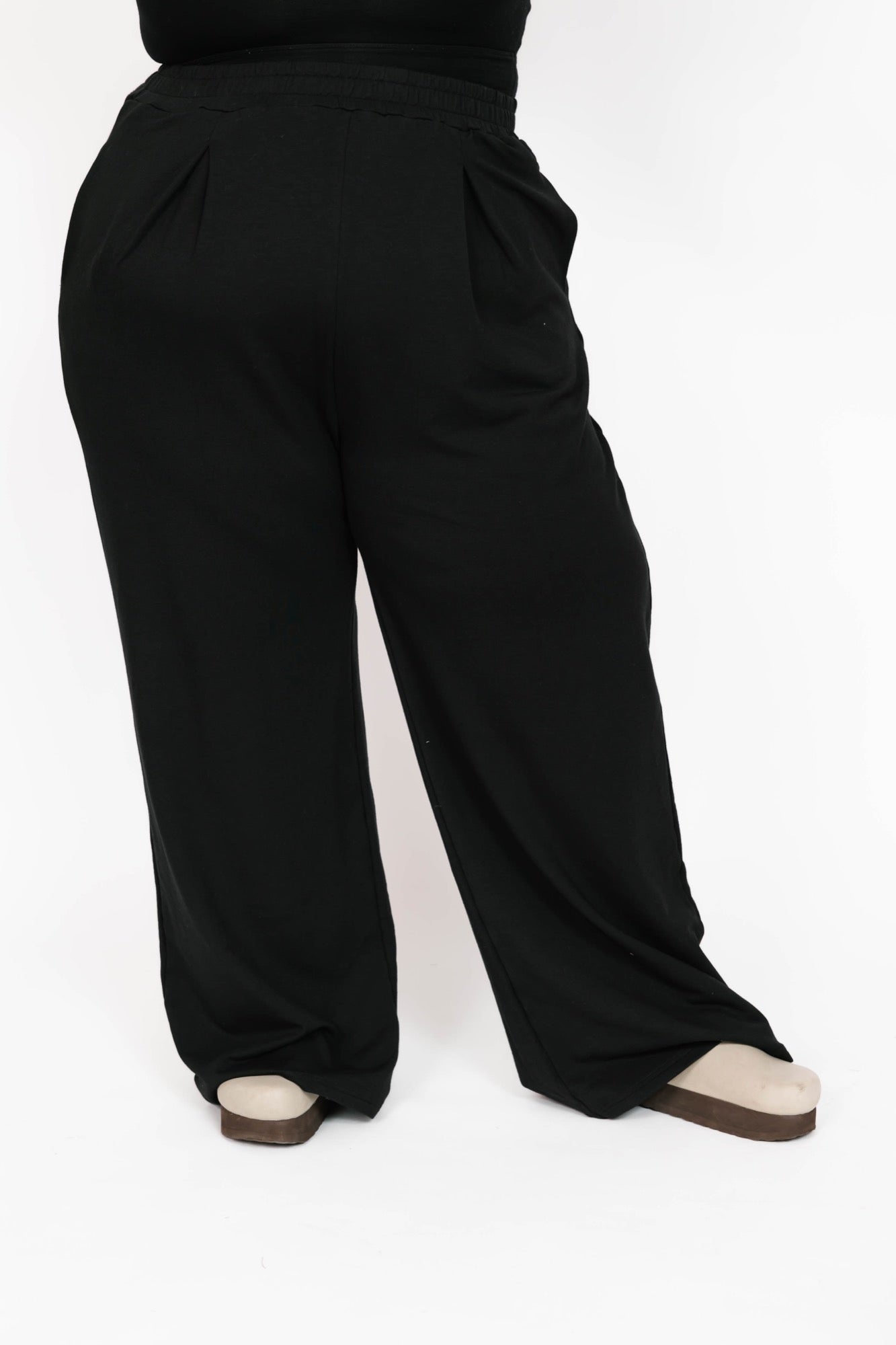 Tate Wide Leg Pants in Midnight Black