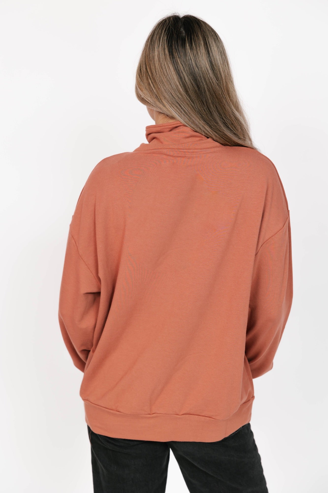 Tate Zip Top in Brown Brick