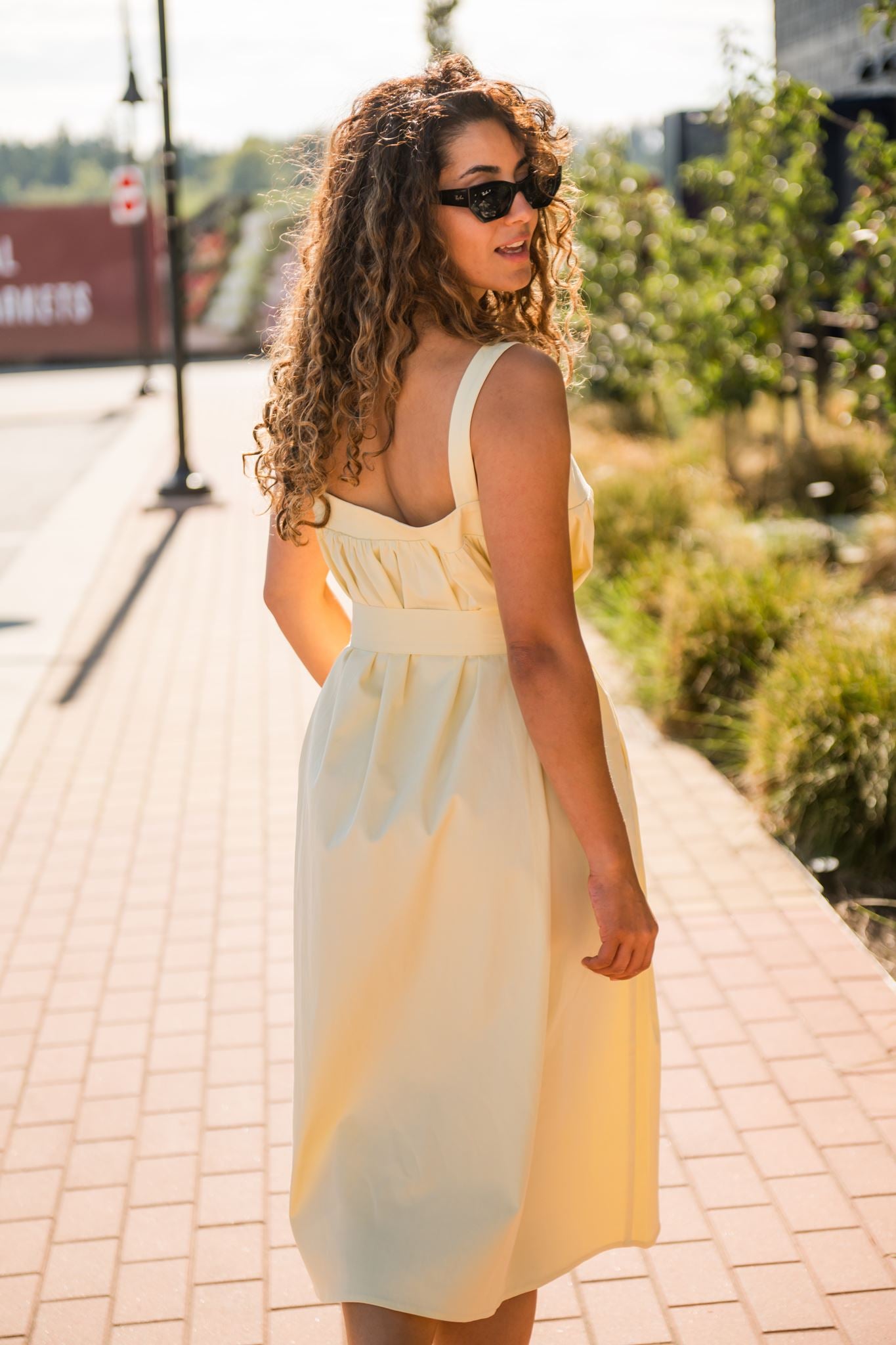 Zoe Sleeveless Midi Dress in Butter Yellow