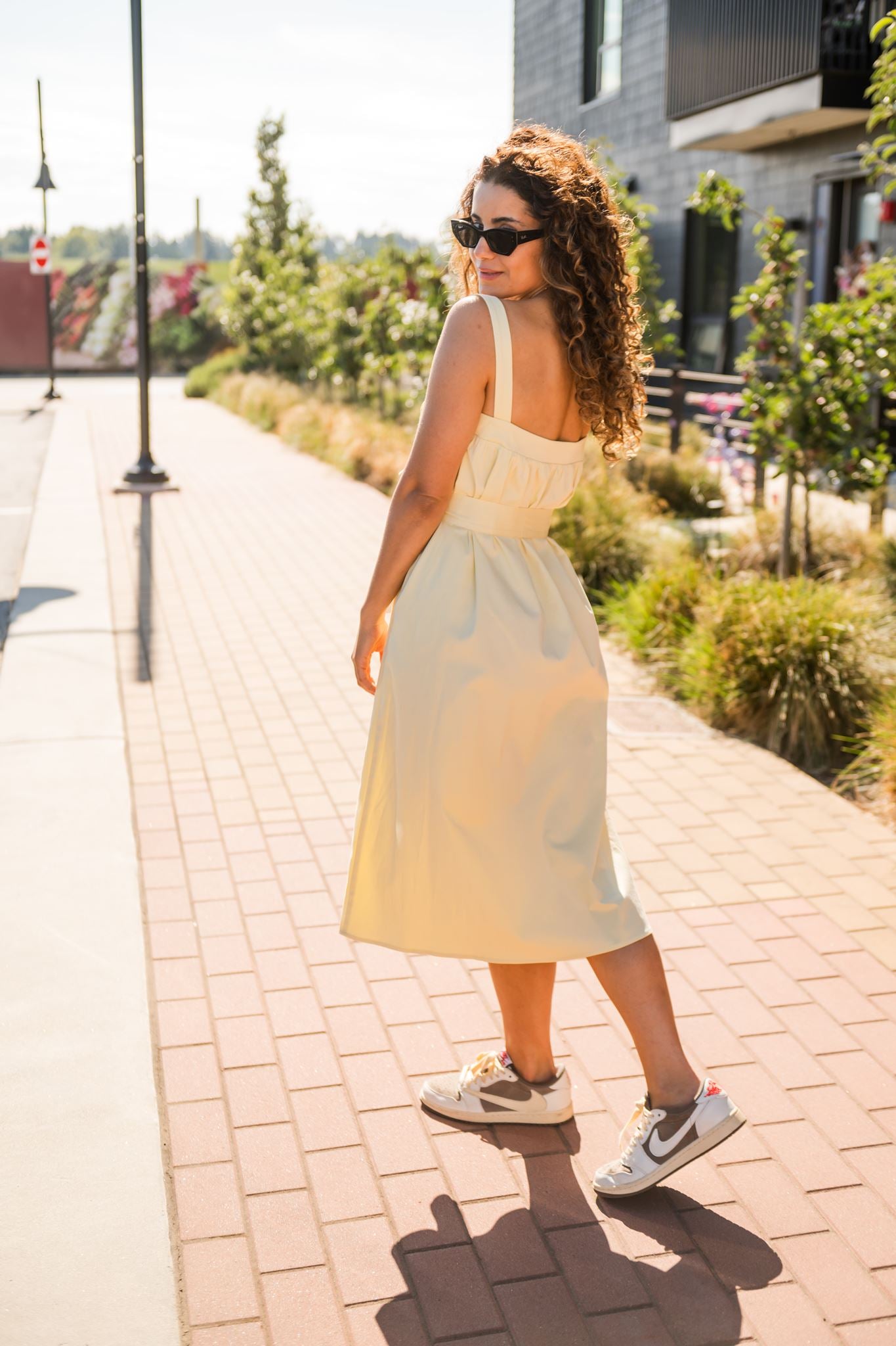 Zoe Sleeveless Midi Dress in Butter Yellow