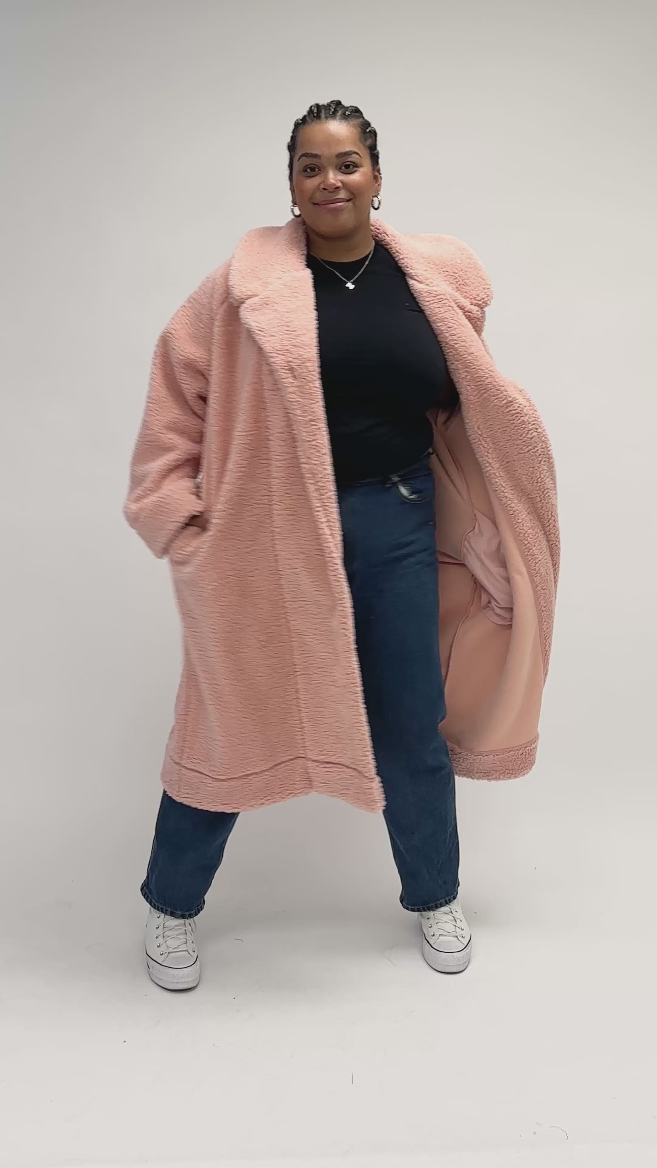 Smash + Tess and Kaitlyn Bristowe Cozy Chic Teddy Coat in Rosé Pink