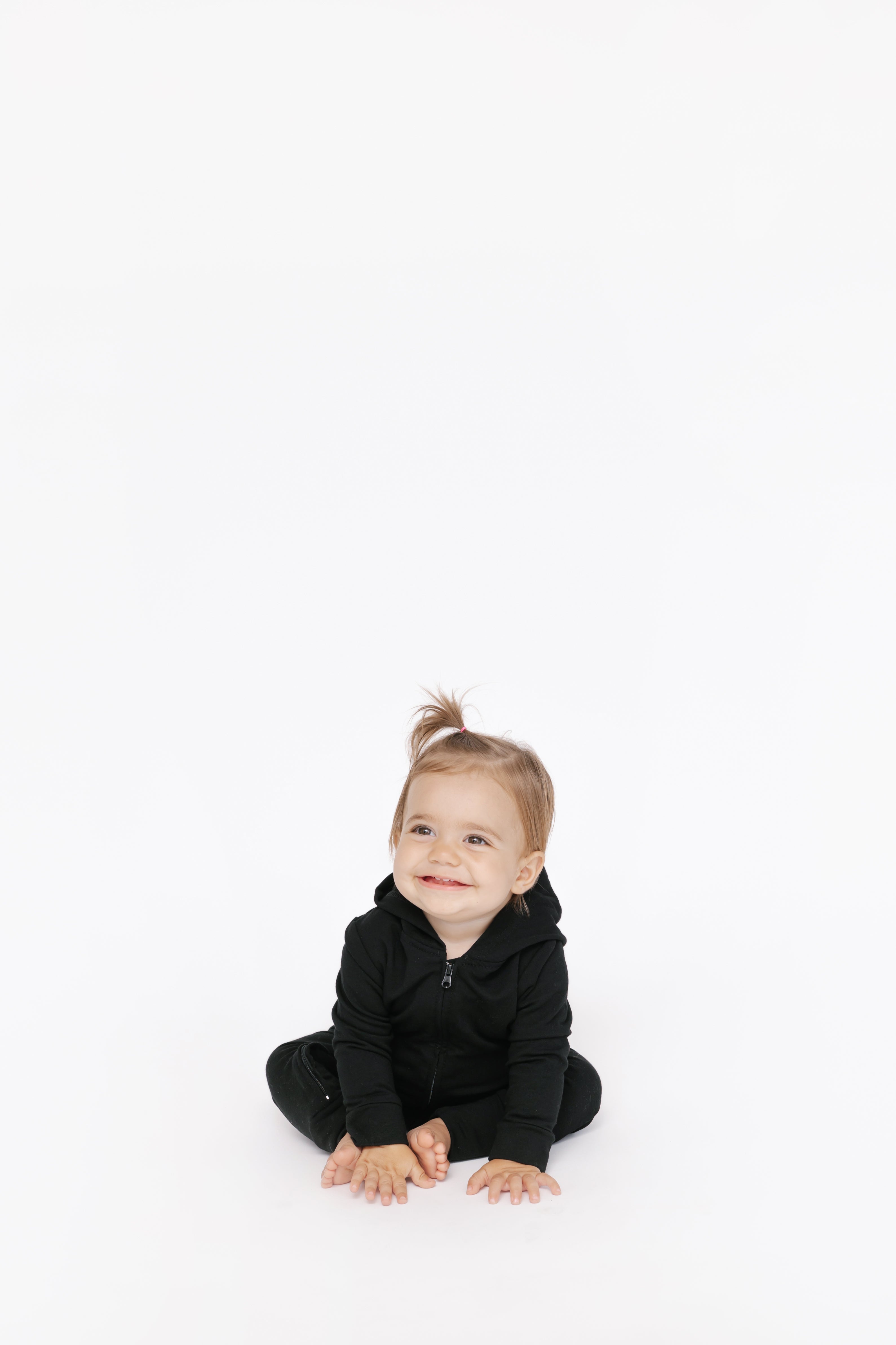 BABY JILLY JOGGER | Liv is wearing 12/18M